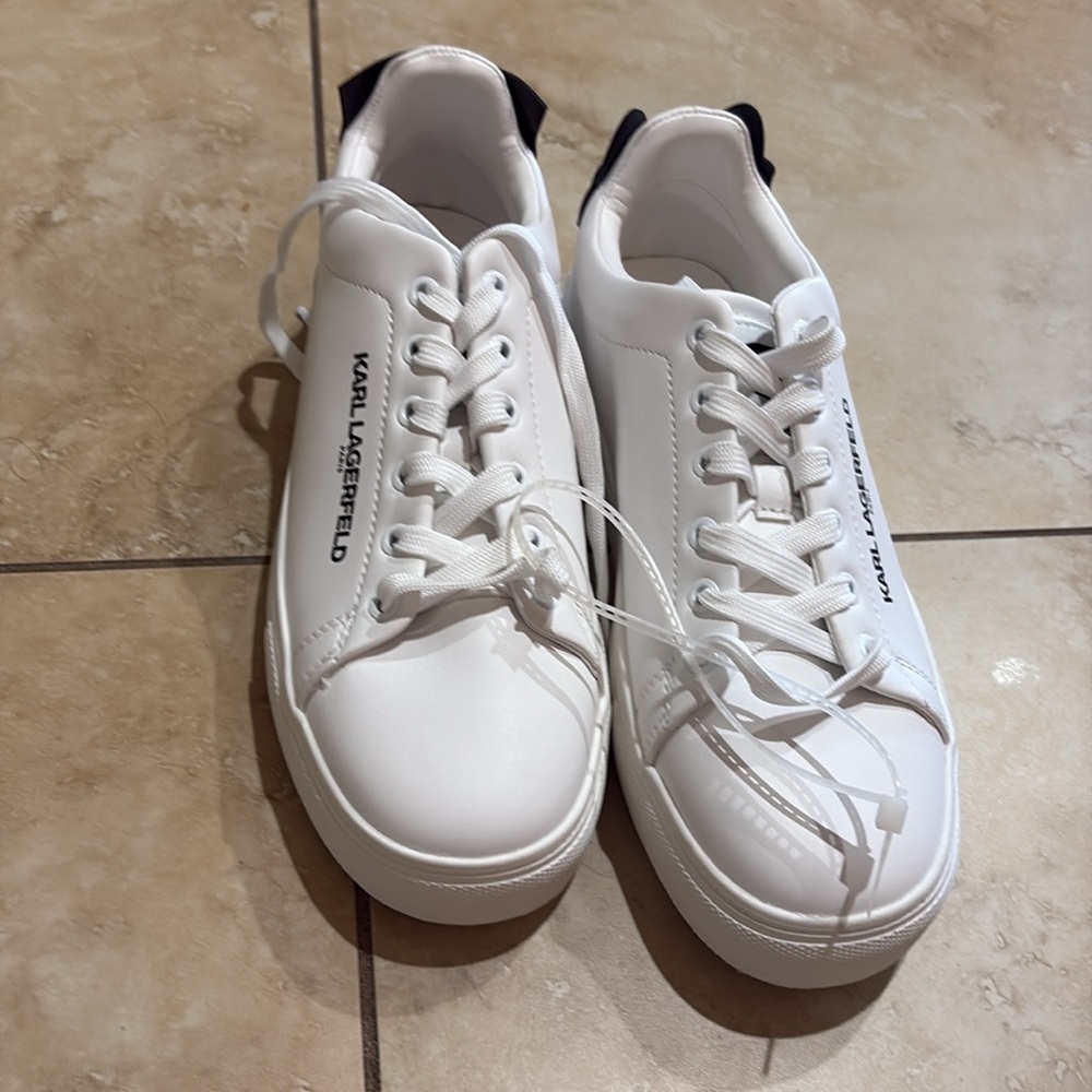 Karl Lagerfeld White Sneakers with Black & Red Cat Heel Patch - Picture 2 of 6
